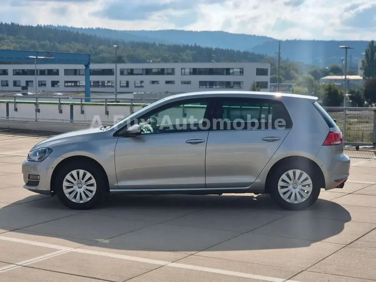 Gebraucht VW Golf VII Trendline 105 PS (77 kW) 2013 Silber Limousine