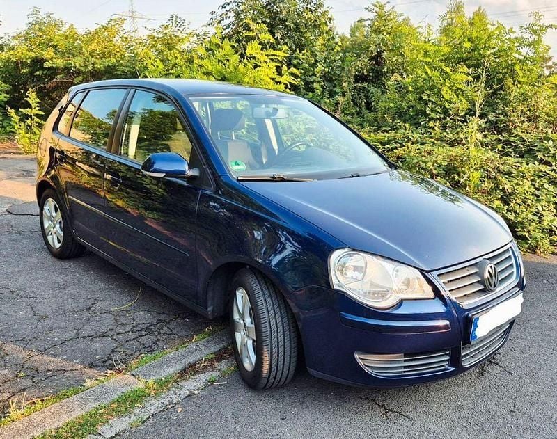 Blau Gebraucht 2006 VW Polo Limousine | 1.850 € (Superpreis) - Bild 1/4
