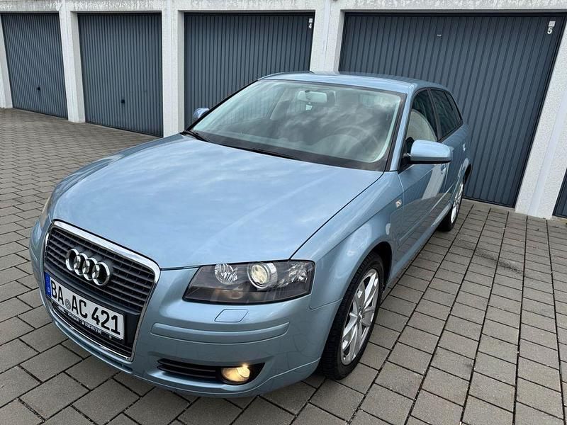 Second-hand Audi A3 Attraction 102 CP (75 kW) 2007 Albastru Hatchback