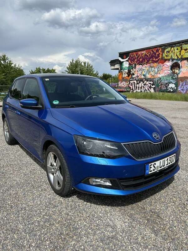 Blau Gebraucht 2016 Skoda Fabia Joy Kleinwagen | 8.700 € (Guter Preis) - Bild 1/4