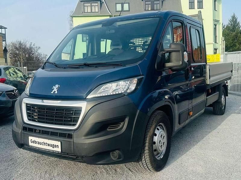 Gebraucht Peugeot Boxer 163 PS (119 kW) 2018 Farbe blau imperial/deckende Van
