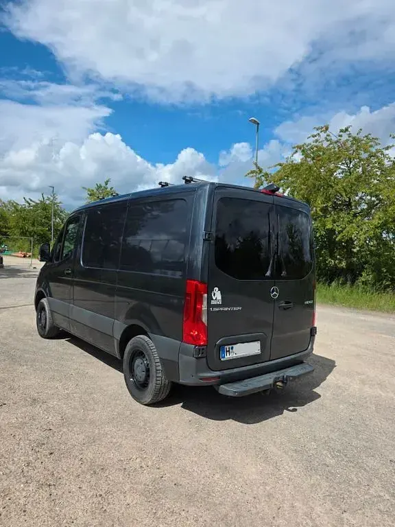 Gebraucht Mercedes Sprinter 163 PS (119 kW) 2019 Grau Van