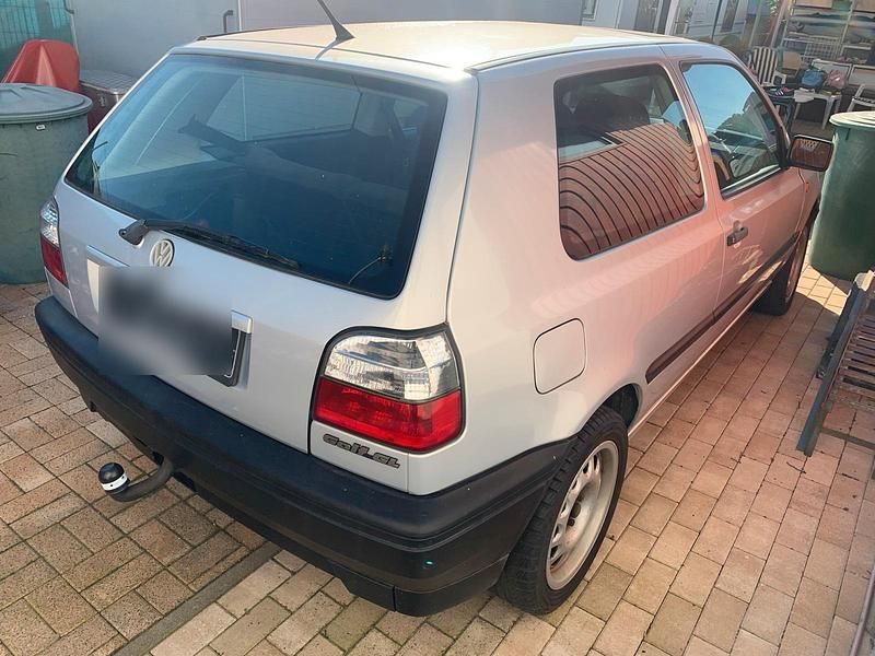 Silber Gebraucht 1995 VW Golf III Kleinwagen | 1.700 € - Bild 1/4