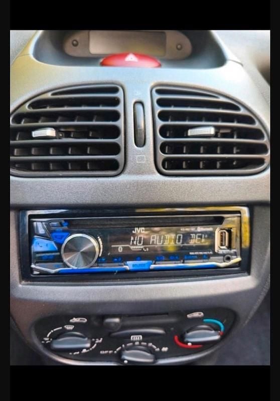 Gebraucht Peugeot 206 CC 109 PS (80 kW) 2004 Schwarz Cabrio