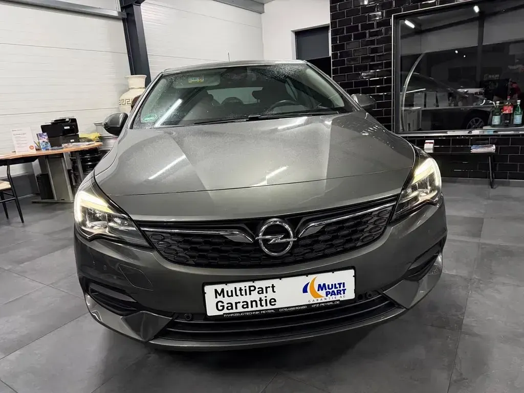 Gebraucht Opel Astra Edition 131 PS (96 kW) 2020 Quarz grau Limousine