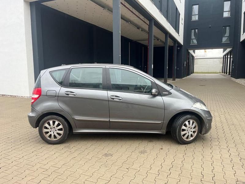 Gebraucht Mercedes A180 109 PS (80 kW) 2008 Grau Limousine