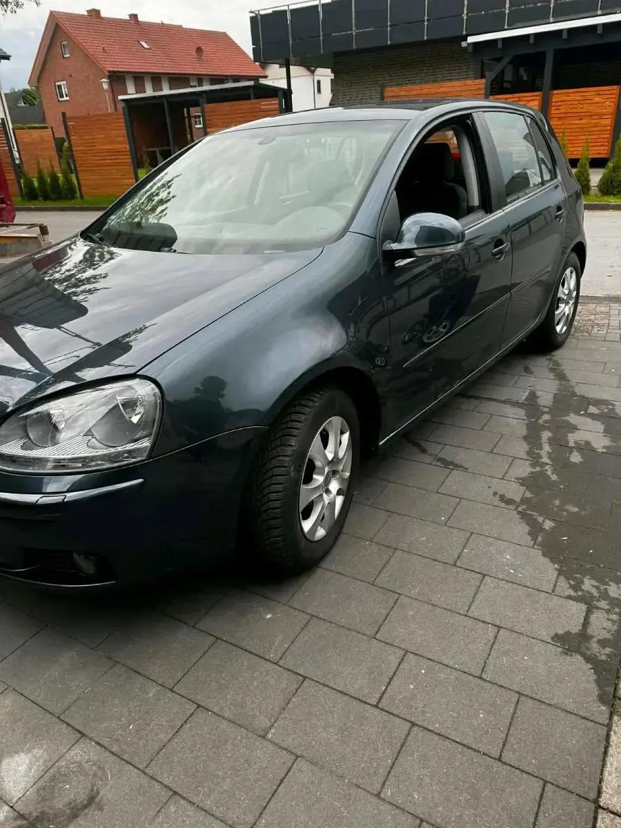 Gebraucht VW Golf 102 PS (75 kW) 2005 Blau Coupé