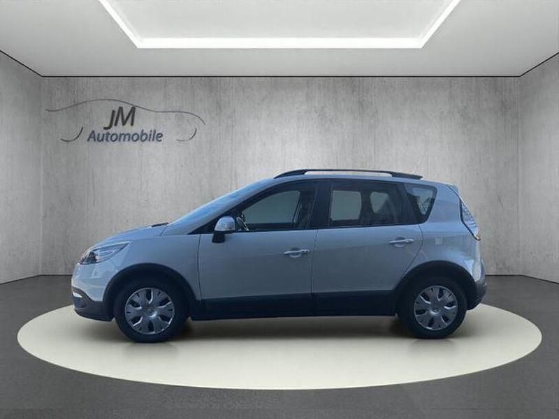 Gebraucht Renault Scénic III Initiale Paris 183 PS (134 kW) 2013 Weiß SUV