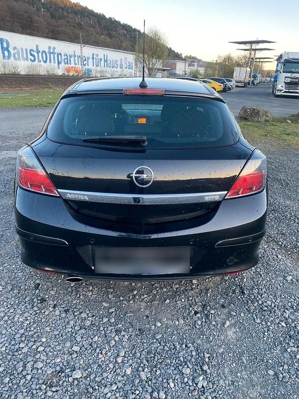 Gebraucht Opel Astra GTC 116 PS (85 kW) 2008 Schwarz Coupé