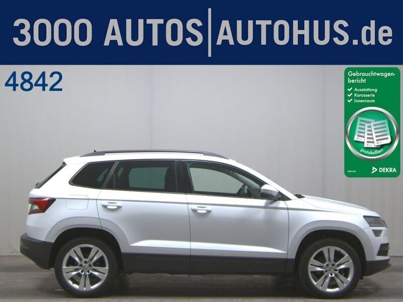Weiss Gebraucht 2019 Skoda Karoq Style SUV | 16.980 € (Guter Preis) - Bild 1/4