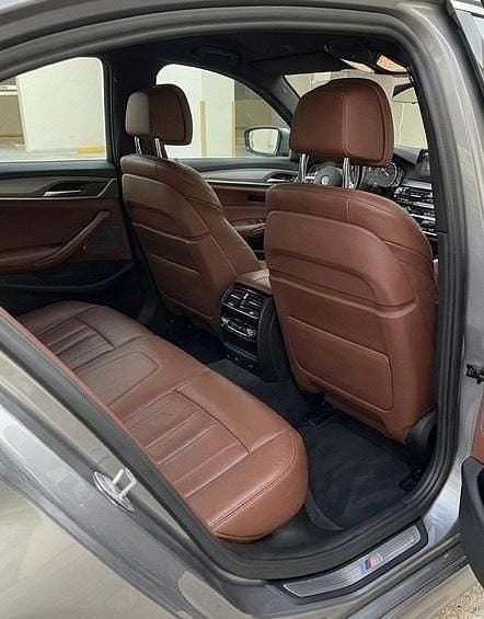 Gebraucht BMW 520 177 PS (130 kW) 2007 Grau Limousine