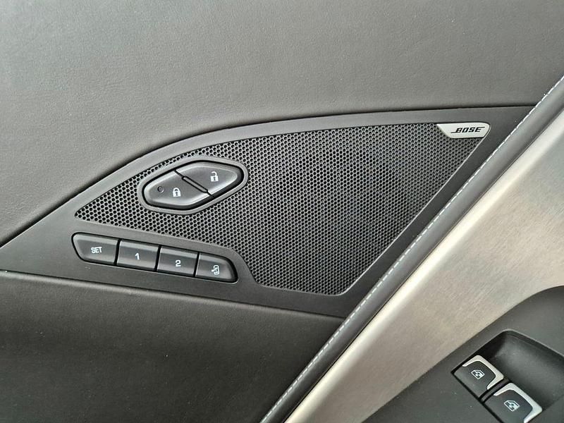 Gebraucht Corvette Stingray 466 PS (342 kW) 2019 Weiß Coupé