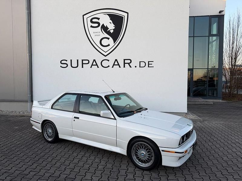 Gebraucht BMW M3 215 PS (158 kW) 1989 Weiß Coupé