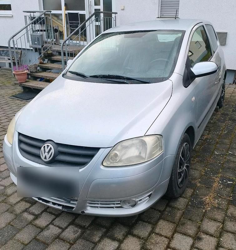 Gebraucht VW Fox 54 PS (39 kW) 2008 Silber Kleinwagen