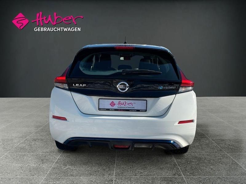 Gebraucht Nissan Leaf 110 kW (150 PS) 2021 Weiß Kleinwagen