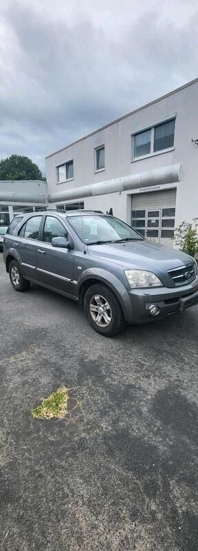 Grau Gebraucht 2006 Kia Sorento 2 SUV | 2.800 € (Guter Preis) - Bild 1/4