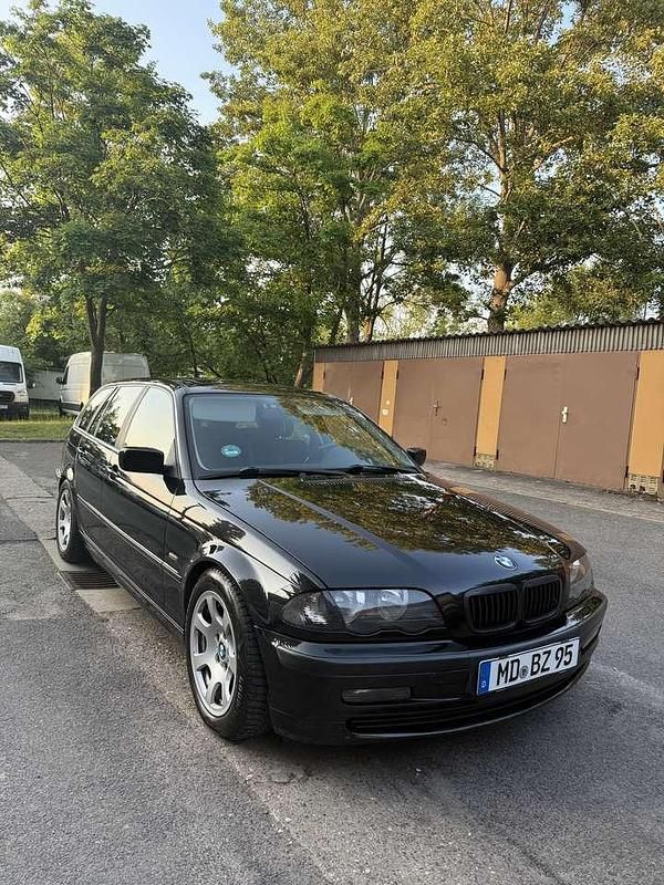 Gebraucht 2001 BMW 320 Kombi | 3.000 € (Fairer Preis) - Bild 1/4