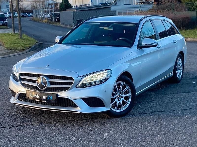 Gebraucht Mercedes C200 150 PS (110 kW) 2018 Silber Kombi