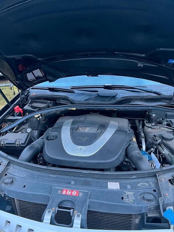 Gebraucht Mercedes ML350 272 PS (200 kW) 2006 Schwarz SUV