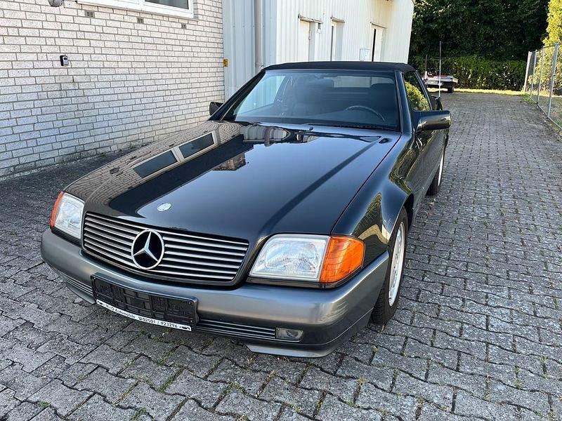 Schwarz Gebraucht 1992 Mercedes SL300 Cabrio | 20.900 € - Bild 1/4