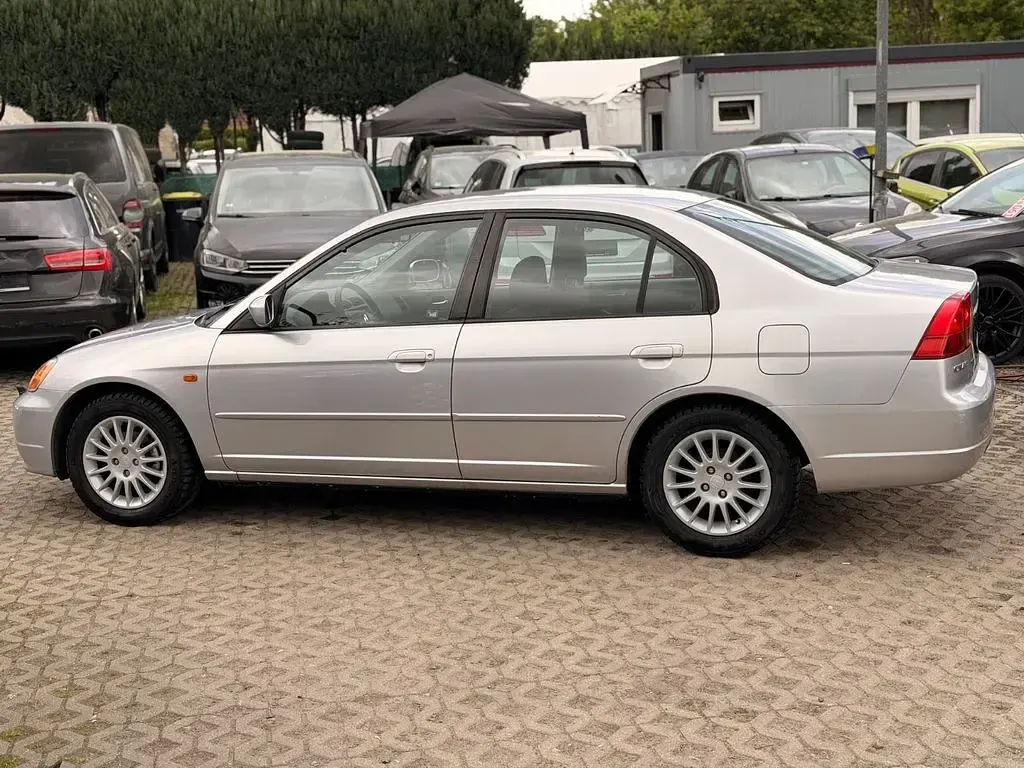 Gebraucht Honda Civic 110 PS (80 kW) 2002 Silber Limousine