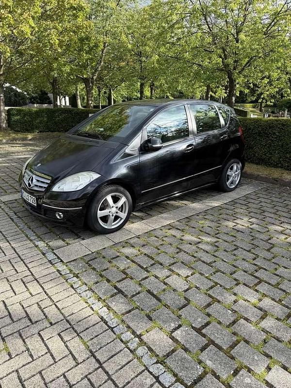 Gebraucht Mercedes A200 Avantgarde 139 PS (102 kW) 2009 Schwarz Limousine