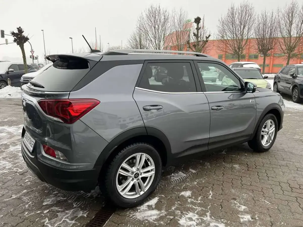 Gebraucht KGM Korando 163 PS (119 kW) 2022 Platinum grey metallic SUV