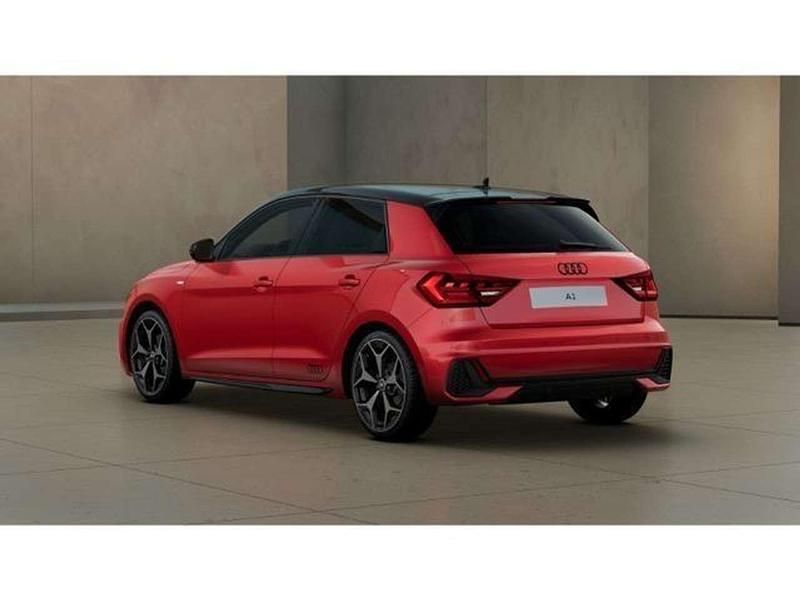 Gebraucht Audi A1 S-Line 150 PS (110 kW) 2025 Progressivrot metallic mythoss Limousine