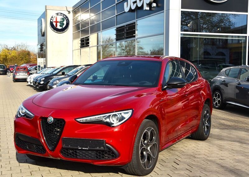 Rosso competizione Gebraucht 2020 Alfa Romeo Stelvio Veloce SUV | 33.990 € (Etwas zu teuer) - Bild 1/4