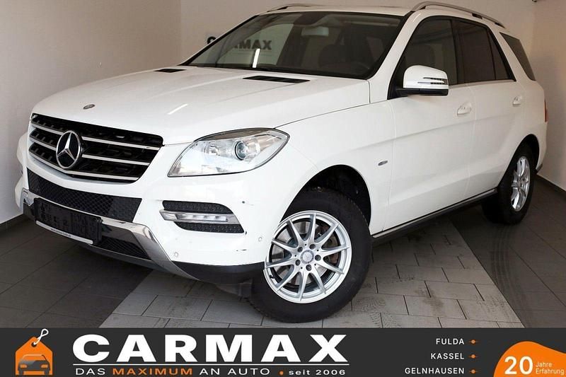 Gebraucht Mercedes ML250 204 PS (150 kW) 2012 Weiß SUV