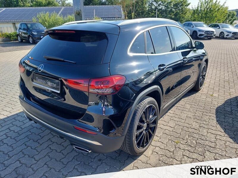 Gebraucht Mercedes GLA200 AMG 163 PS (119 kW) 2020 Unilack nachtschwarz SUV