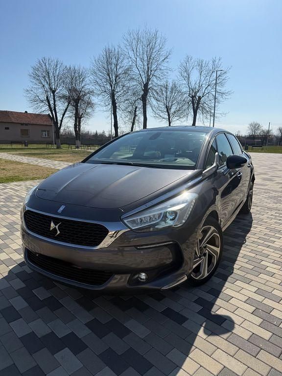 Gebraucht DS Automobiles DS5 179 PS (131 kW) 2016 Braun Kleinwagen