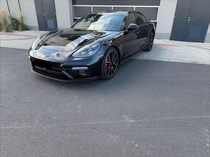 Schwarz Gebraucht 2019 Porsche Panamera Turbo Limousine | 66.000 € (Superpreis) - Bild 1/4
