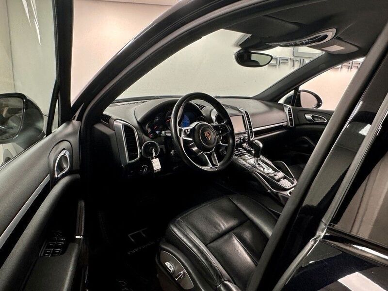 Gebraucht Porsche Cayenne Turbo 262 PS (192 kW) 2016 Schwarz SUV