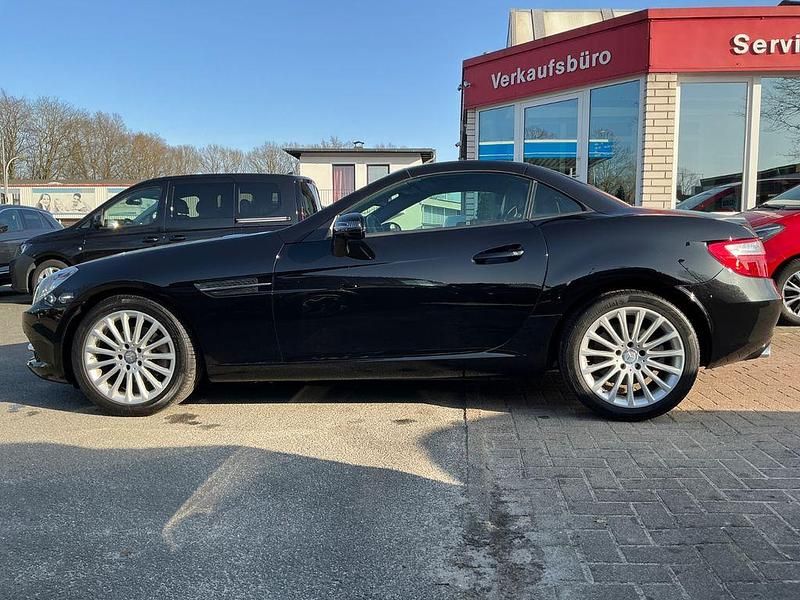 Gebraucht Mercedes SLK200 184 PS (135 kW) 2014 Schwarz Cabrio