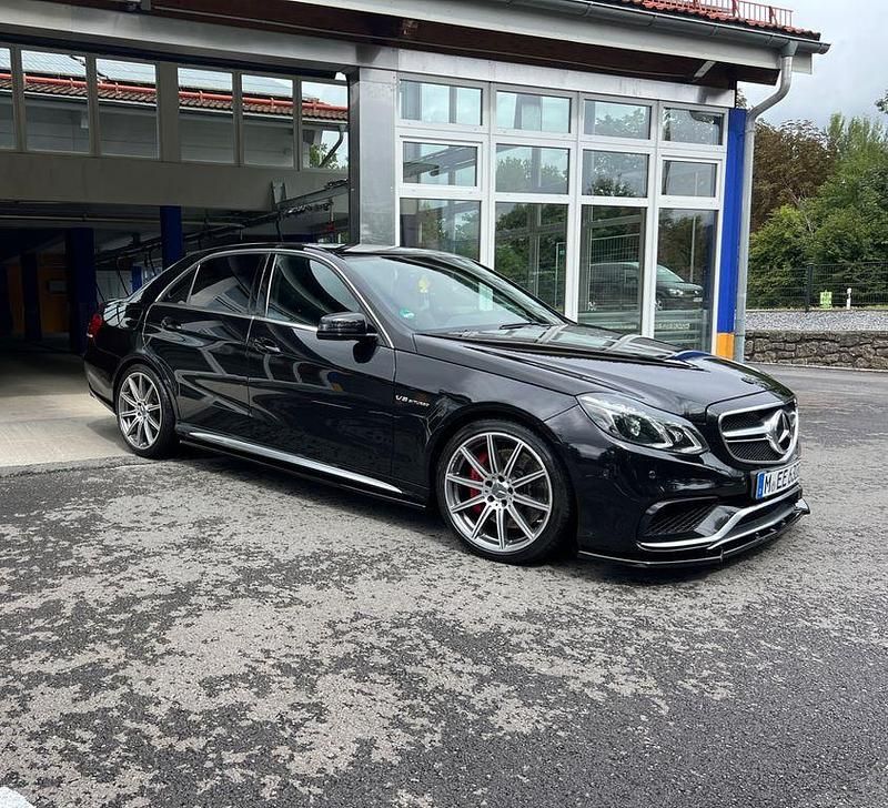 Schwarz Gebraucht 2014 Mercedes E63 AMG AMG Limousine | 32.950 € (Superpreis) - Bild 1/4