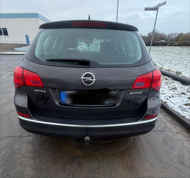 Gebraucht Opel Astra 136 PS (100 kW) 2015 Grau Kombi