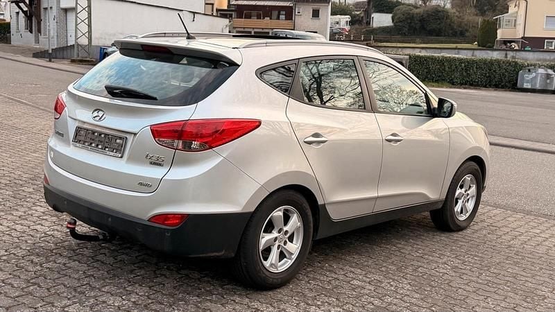 Gebraucht Hyundai ix35 136 PS (100 kW) 2012 Silber SUV