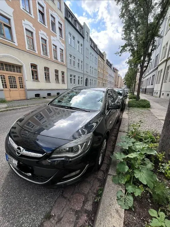 Gebraucht Opel Astra Edition 165 PS (121 kW) 2012 Schwarz Kombi