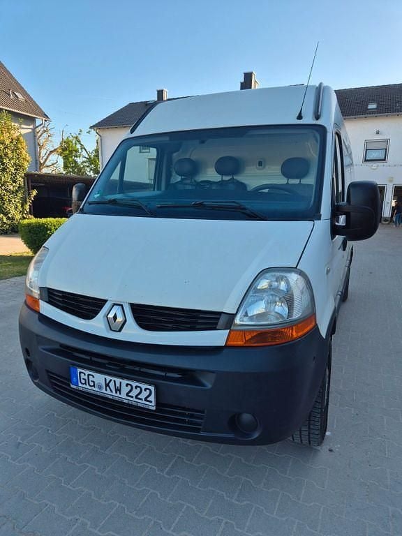 Second-hand Renault Master 120 CP (88 kW) 2010 Alb Berlinǎ