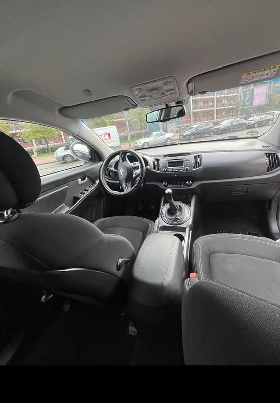 Grau Gebraucht 2014 Kia Sportage SUV | 9.500 € (Guter Preis) - Bild 1/4