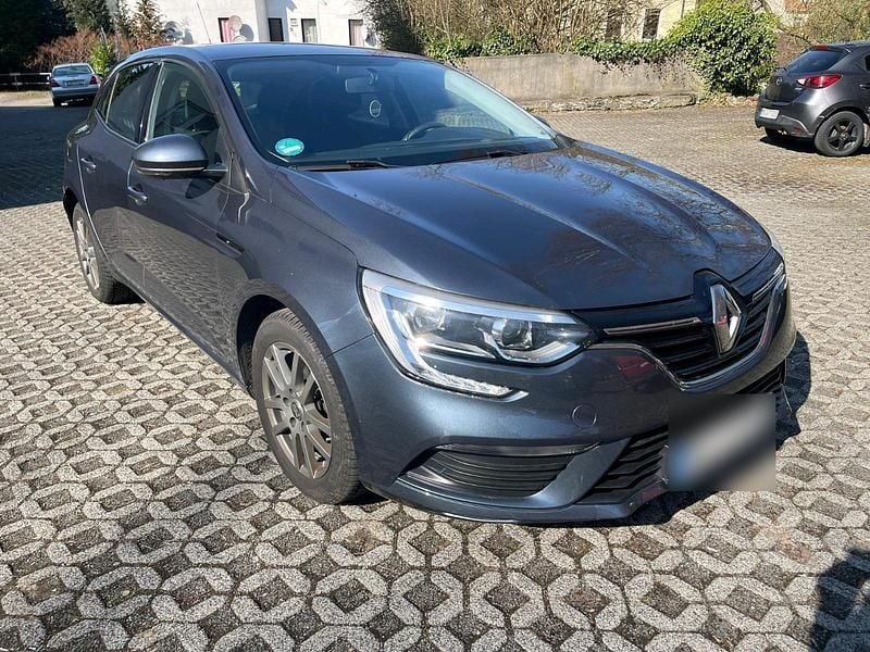 Gebraucht Renault Mégane IV 101 PS (74 kW) 2016 Grau Limousine