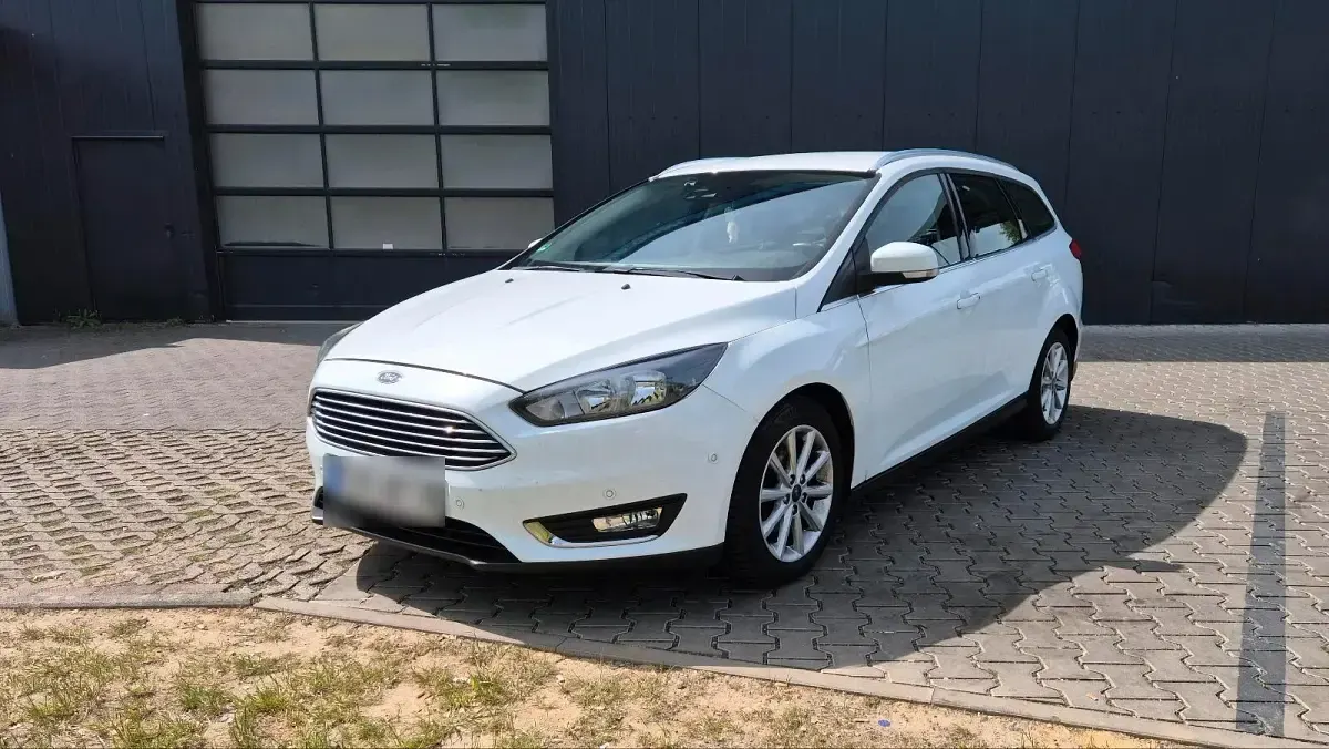 Usata Ford Focus 120 CV (88 kW) 2015 Bianco Station wagon