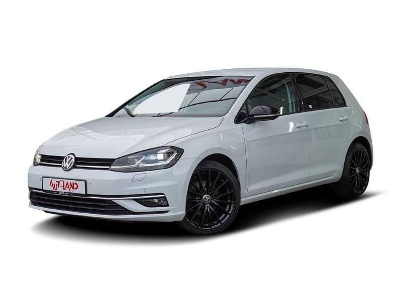 Weiß Gebraucht 2018 VW Golf VII Highline | 19.950 € (Teuer) - Bild 1/4