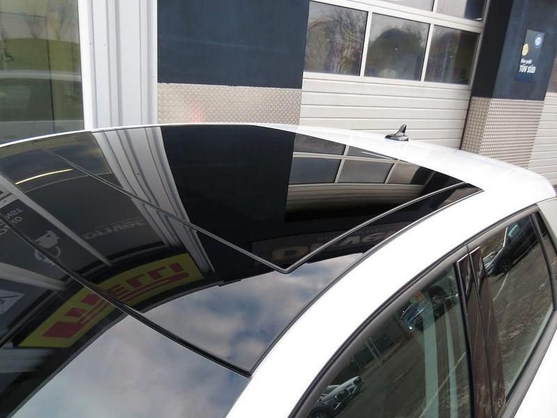 Neu Audi Q2 S-Line 150 PS (110 kW) 2025 Weiß SUV