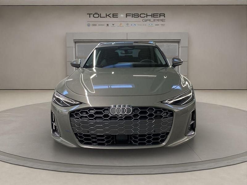 Neu Audi A6 204 PS (150 kW) 2026 Grau Kombi