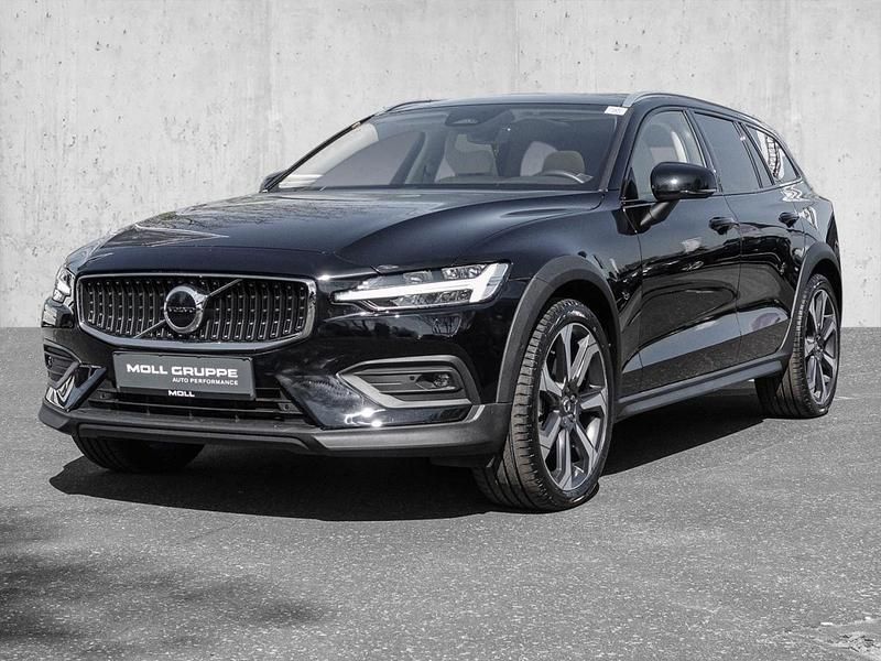 Black solid ´stone´ / solid Gebraucht 2023 Volvo V60 CC Ultimate Kombi | 41.450 € (Etwas zu teuer) - Bild 1/4