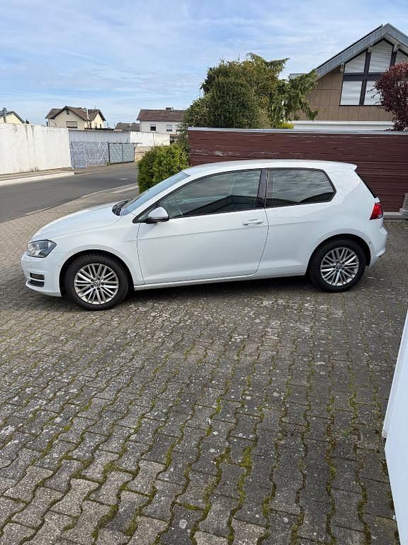 Second-hand VW Golf VII Cup 86 CP (63 kW) 2015 Alb Berlinǎ