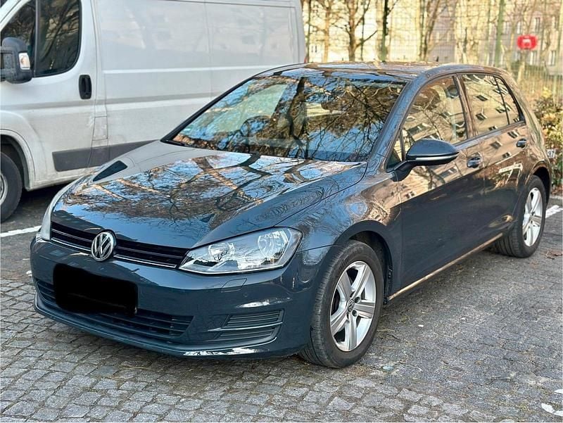 Gebraucht VW Golf 140 PS (102 kW) 2014 Grau Limousine