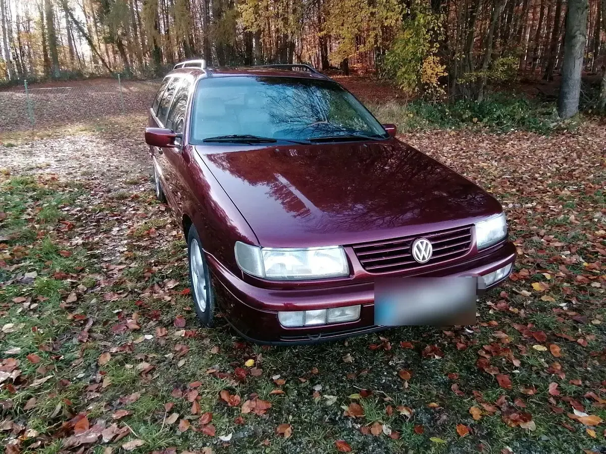 Gebraucht VW Passat 115 PS (84 kW) 1995 Rot Kombi
